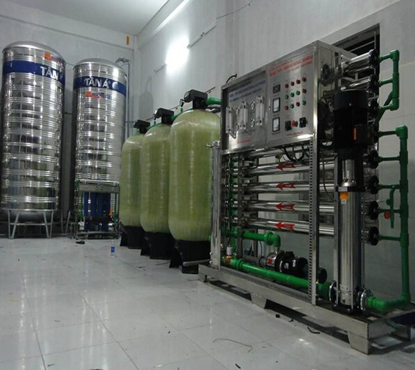 Hệ thống máy lọc nước công nghiệp Karofi lắp đặt ở đơn vị sản xuất